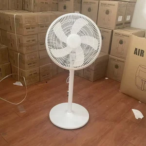 16 Inch Digital Control Water Mist Vertical Floor Fan Tower Pedestal Electric Stand for Outdoor Car Use